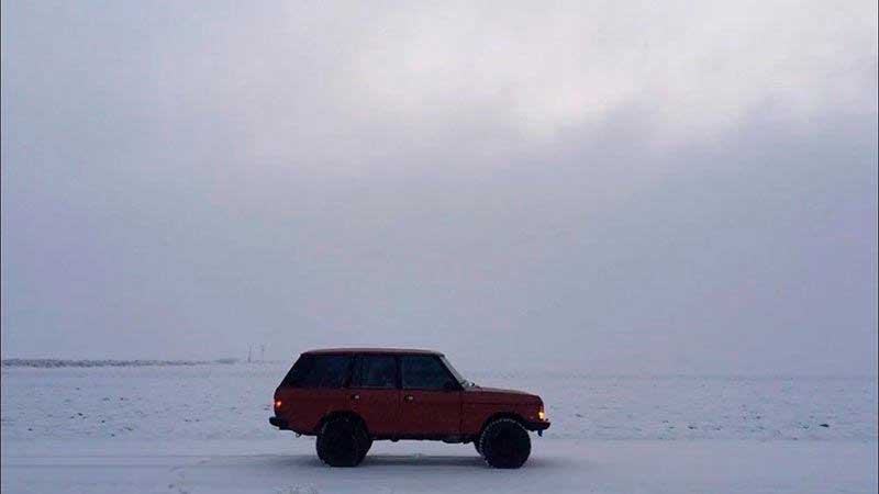 Range Rover Classic Adventure Snow Picture